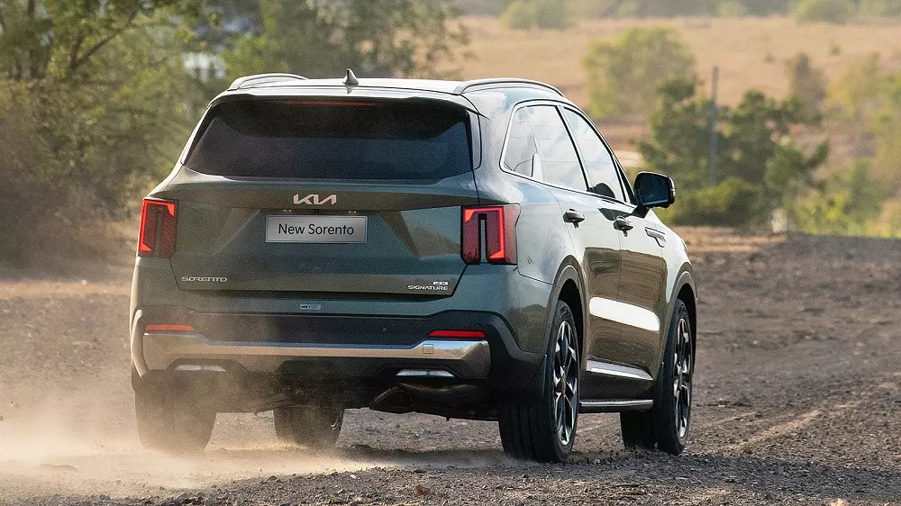 Kia Sorento 2025 vẫn dùng động cơ cũ Kia Sorento 2025 vẫn dùng động cơ cũ
