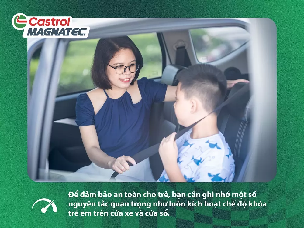 Lái xe cùng con nhỏ: Bí quyết để có chuyến đi an toàn, thoải mái và không căng thẳng cho mẹ bỉm sữa Lái xe cùng con nhỏ: Bí quyết để có chuyến đi an toàn, thoải mái và không căng thẳng cho mẹ bỉm sữa
