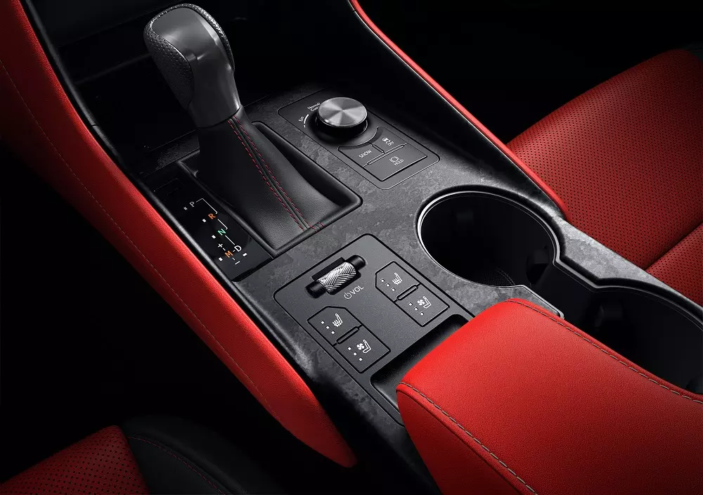 Bàn rê cảm ứng gây khó chịu của Lexus IS 2026 đã biến mất Bàn rê cảm ứng gây khó chịu của Lexus IS 2026 đã biến mất