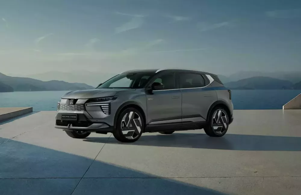 Mitsubishi Eclipse Cross EV chạy được 600 km sau khi sạc đầy pin Mitsubishi Eclipse Cross EV chạy được 600 km sau khi sạc đầy pin