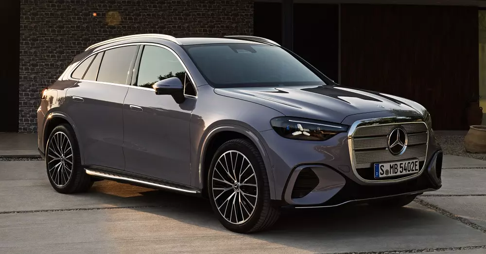 Mercedes-Benz GLC EQ mới ra mắt Mercedes-Benz GLC EQ mới ra mắt