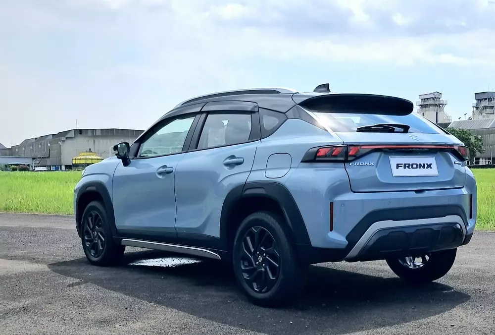 Suzuki Fronx sở hữu thiết kế SUV lai Coupe mượt mà Suzuki Fronx sở hữu thiết kế SUV lai Coupe mượt mà