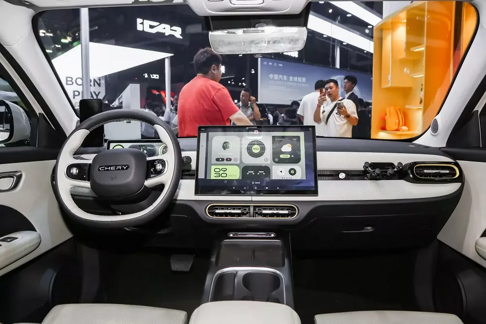 Khoang lái của Chery QQ3 Khoang lái của Chery QQ3