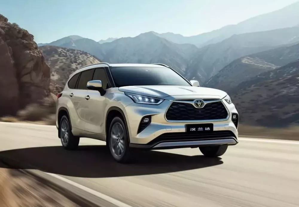 Toyota Highlander 2026 không thay đổi về mặt ngoại hình Toyota Highlander 2026 không thay đổi về mặt ngoại hình