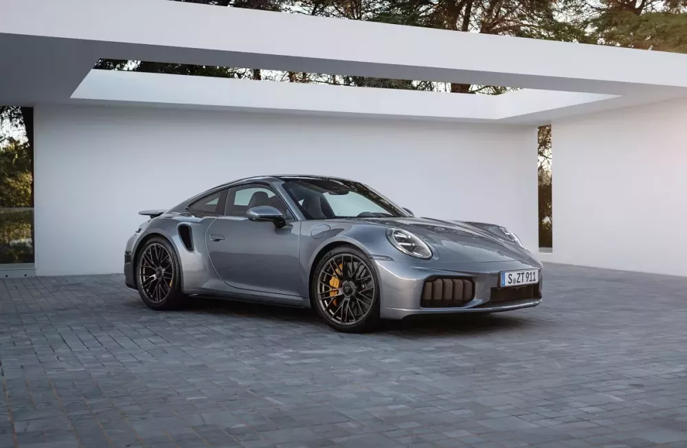 Porsche 911 Turbo S 2026 chưa được công bố giá bán tại Việt Nam Porsche 911 Turbo S 2026 chưa được công bố giá bán tại Việt Nam