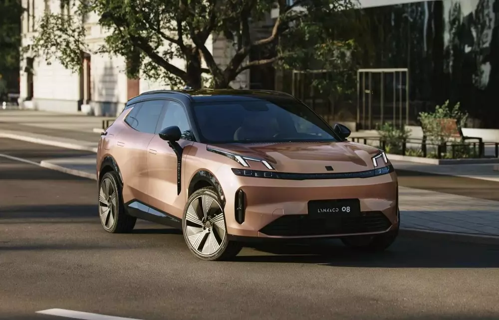 Lynk & Co 08 Lynk & Co 08