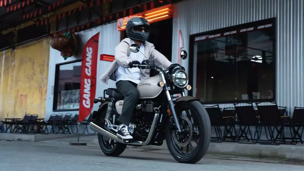 Honda CB350 H’ness có nhiều trang bị tiện ích và an toàn Honda CB350 H’ness có nhiều trang bị tiện ích và an toàn