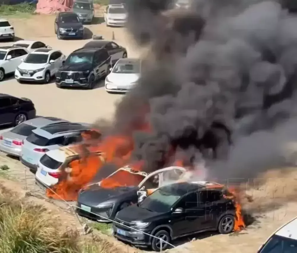 Nguyên nhân của vụ cháy vẫn đang tiếp tục được điều tra, làm rõ Nguyên nhân của vụ cháy vẫn đang tiếp tục được điều tra, làm rõ