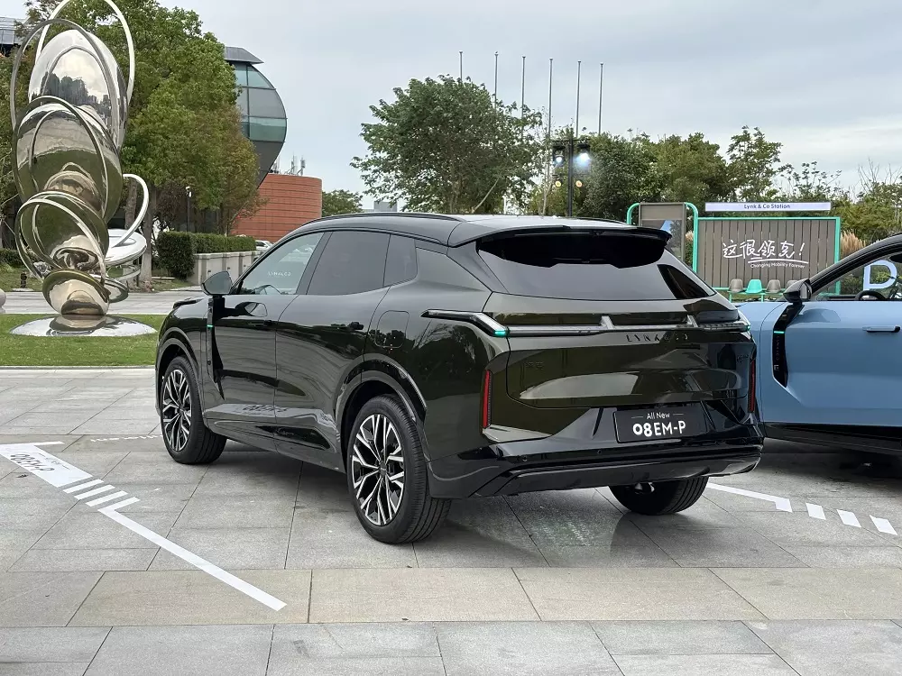 Lynk & Co 08 2026 sẽ ra mắt Việt Nam trong tháng 10 này Lynk & Co 08 2026 sẽ ra mắt Việt Nam trong tháng 10 này