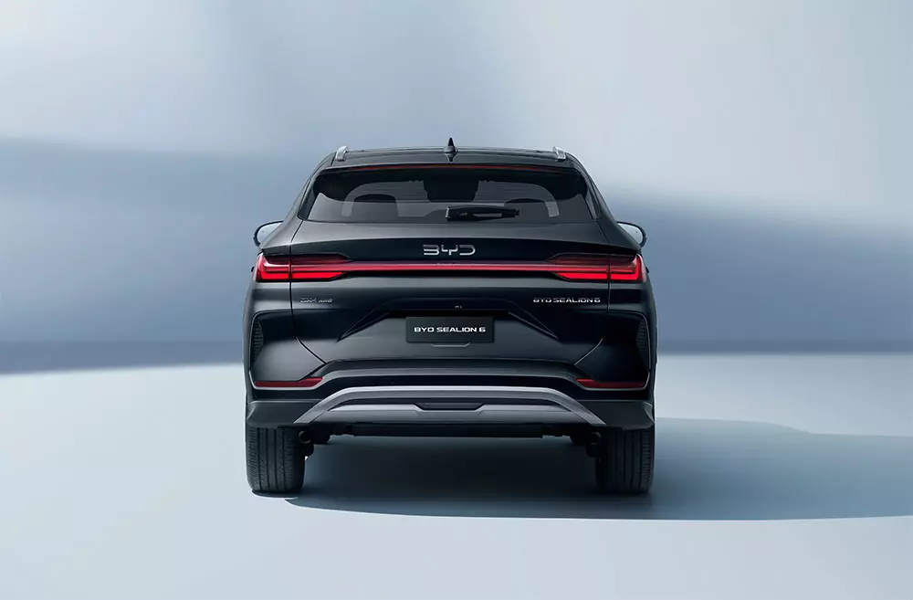 BYD Sealion 6 hiện đang được phân phối chính hãng tại Việt Nam BYD Sealion 6 hiện đang được phân phối chính hãng tại Việt Nam