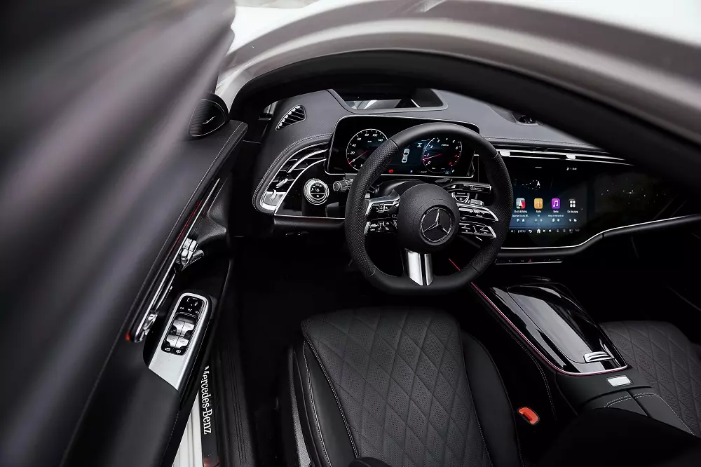 Nội thất của Mercedes-Benz E-Class 2026 bản E 300 AMG Nội thất của Mercedes-Benz E-Class 2026 bản E 300 AMG