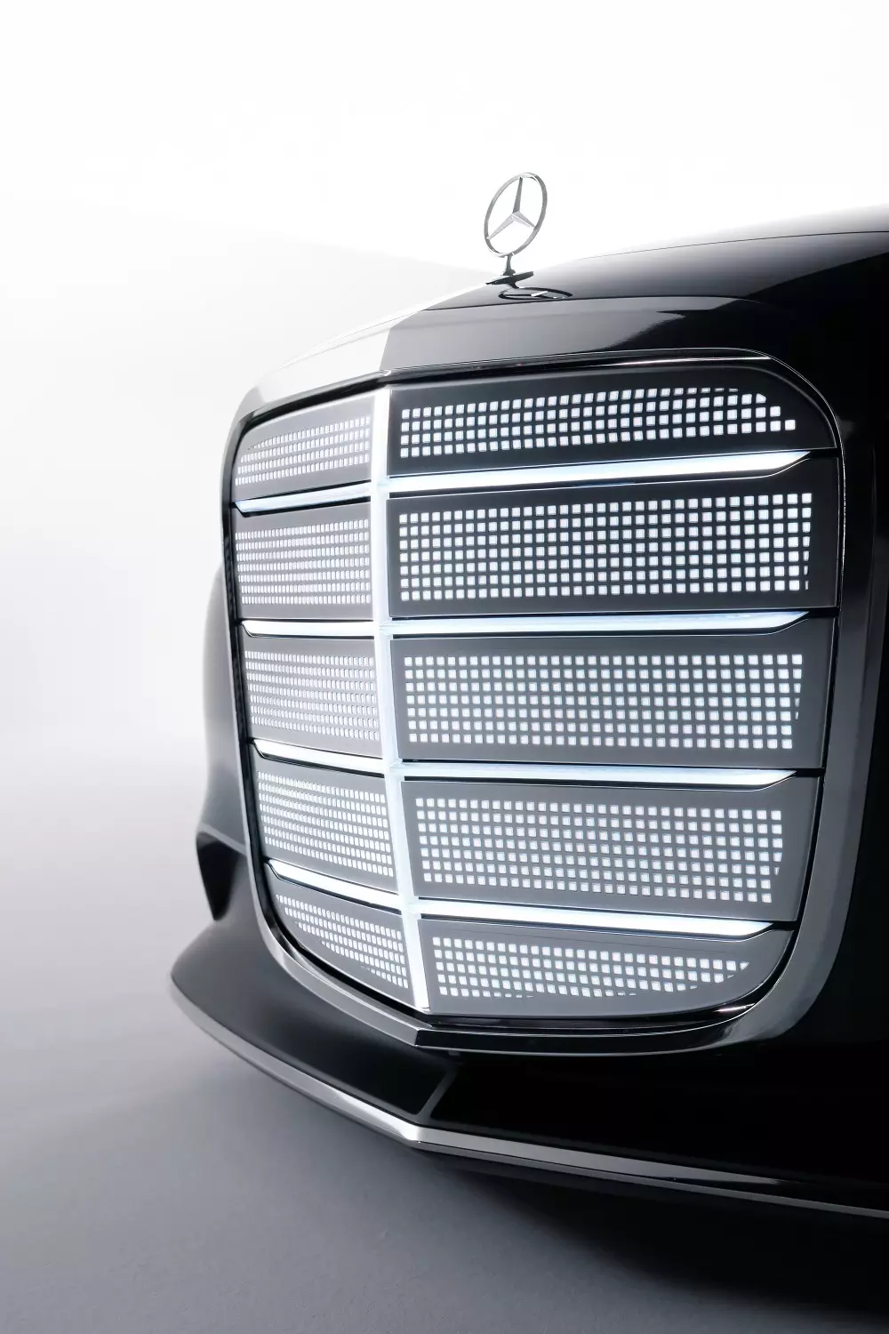 Cận cảnh lưới tản nhiệt của Mercedes-Benz Vision Iconic Cận cảnh lưới tản nhiệt của Mercedes-Benz Vision Iconic