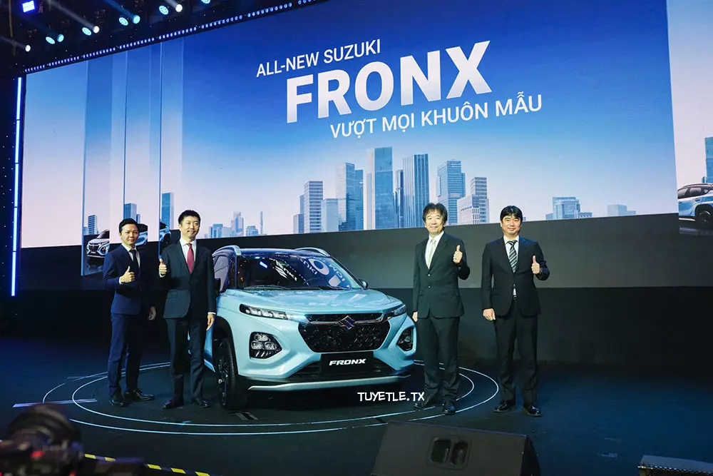 Suzuki Fronx chính thức gia nhập phân khúc SUV hạng A tại Việt Nam, giá từ 520 triệu đồng Suzuki Fronx chính thức gia nhập phân khúc SUV hạng A tại Việt Nam, giá từ 520 triệu đồng