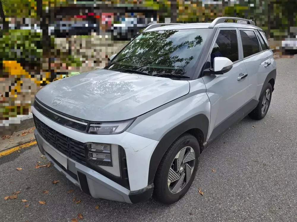 Hyundai Venue thế hệ mới lộ ảnh trần trụi trên đường phố, ra mắt vào tháng sau Hyundai Venue thế hệ mới lộ ảnh trần trụi trên đường phố, ra mắt vào tháng sau