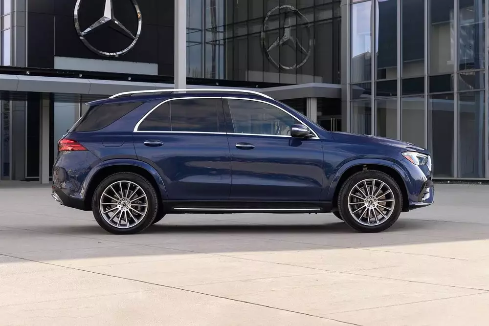 Đại lý Việt báo giá hơn 4 tỷ đồng cho Mercedes-Benz GLE 400e 4Matic 2026 Đại lý Việt báo giá hơn 4 tỷ đồng cho Mercedes-Benz GLE 400e 4Matic 2026