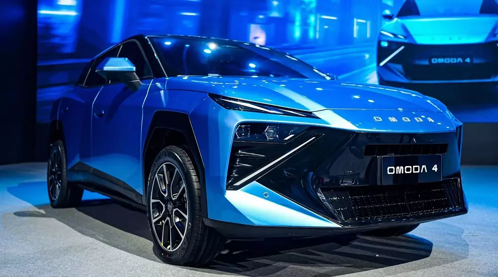 Omoda 4 sở hữu hệ thống đèn 2 tầng phía trước Omoda 4 sở hữu hệ thống đèn 2 tầng phía trước