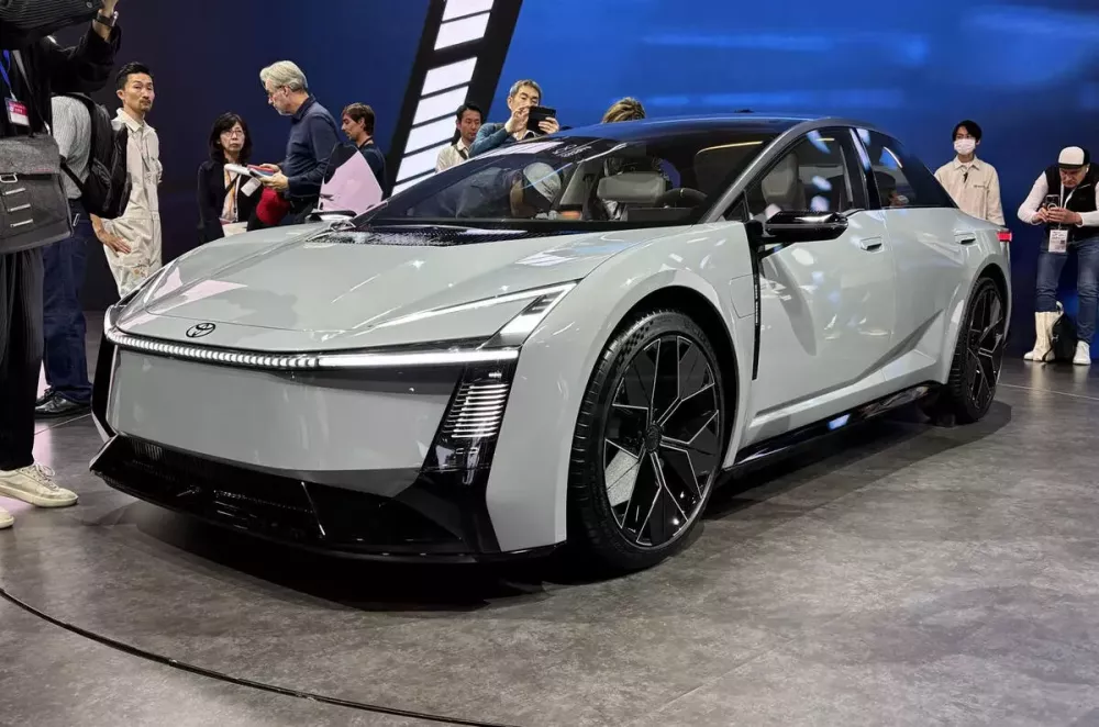 Mẫu xe concept này có thể là hình ảnh xem trước của Toyota Corolla thế hệ mới Mẫu xe concept này có thể là hình ảnh xem trước của Toyota Corolla thế hệ mới