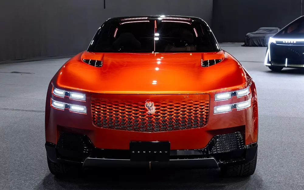 Toyota Century One of One nhìn từ phía trước Toyota Century One of One nhìn từ phía trước