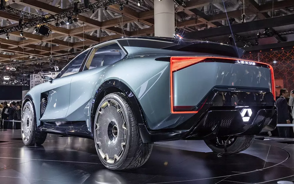 Thiết kế phía sau của Lexus LS Coupe Concept