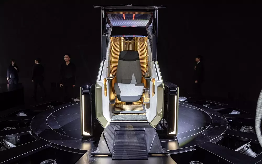 Lexus LS Coupe Concept là mẫu xe 1 chỗ ngồi độc đáo