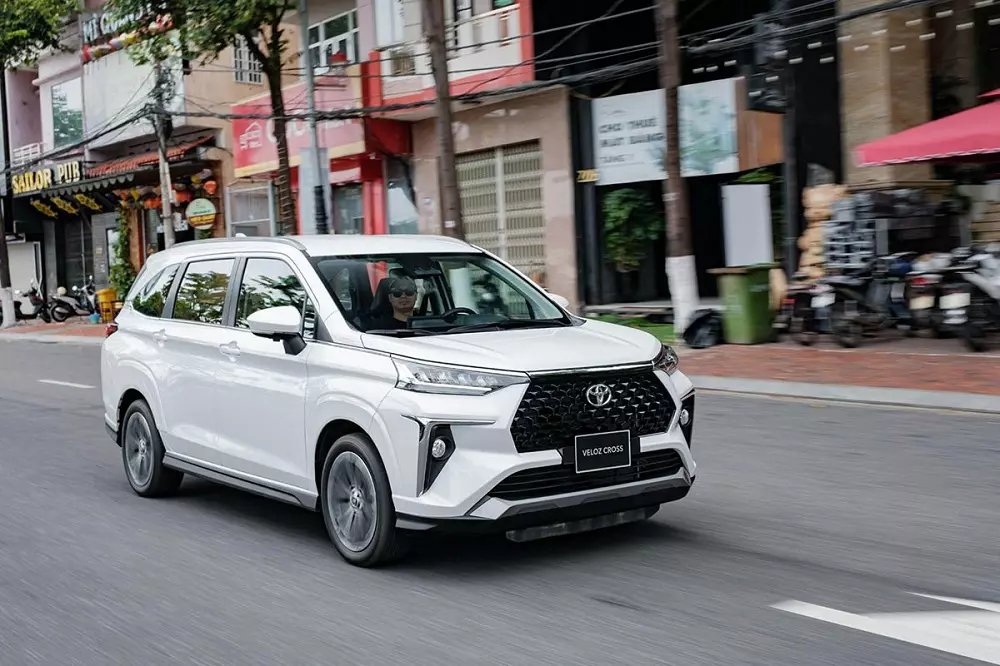 Toyota Veloz Cross Toyota Veloz Cross