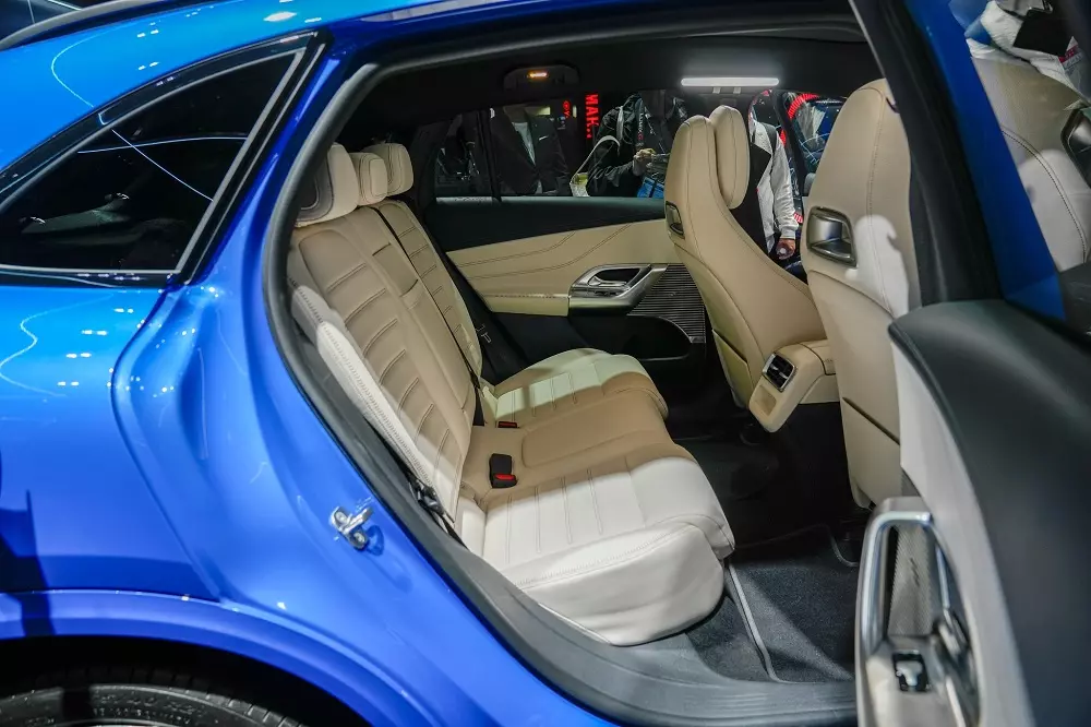 Hàng ghế sau của Mercedes-Benz GLC EQ Hàng ghế sau của Mercedes-Benz GLC EQ