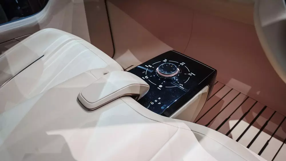 Cụm điều khiển trung tâm của Mitsubishi Elevance Concept Cụm điều khiển trung tâm của Mitsubishi Elevance Concept