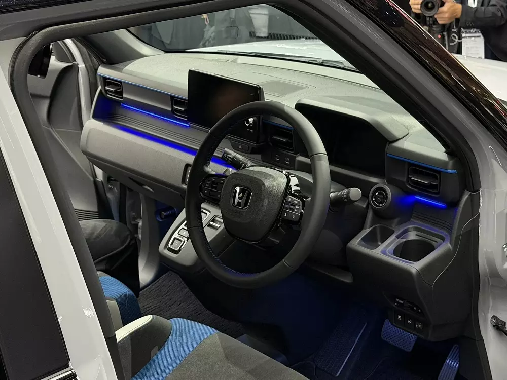 Khoang lái của Honda Super-One Khoang lái của Honda Super-One