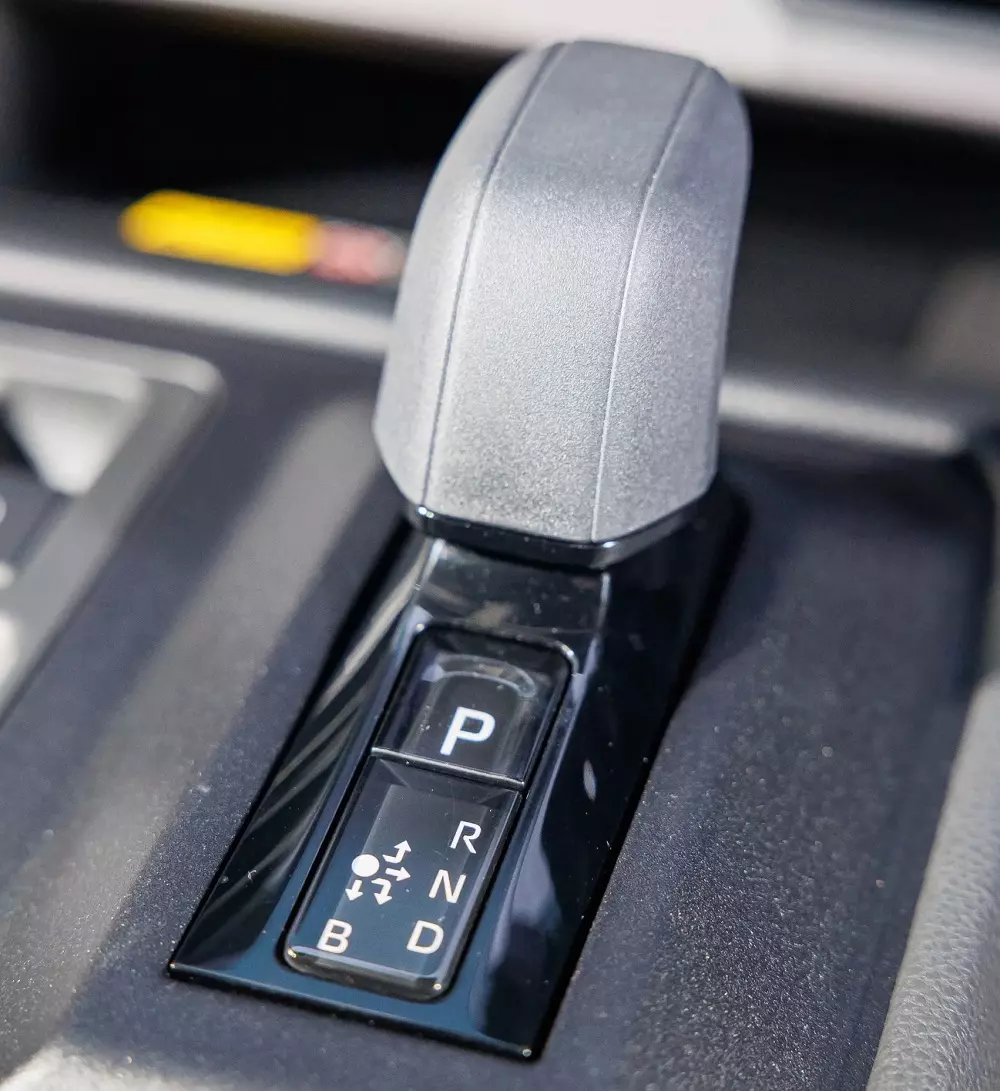 Cần số của Toyota Hilux 2026