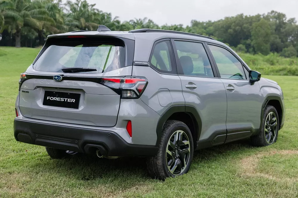 Subaru Forester 2026 sở hữu thiết kế mới
