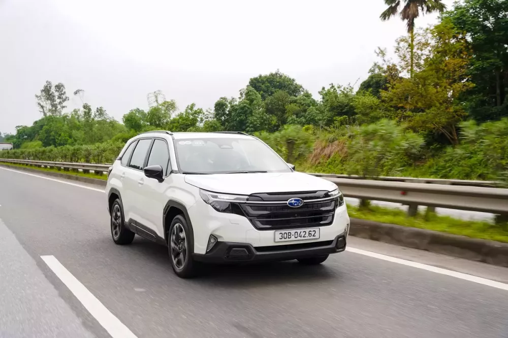 Subaru Forester thế hệ mới chính thức ra mắt Việt Nam, nhập Nhật, giá từ 1,3 tỷ đồng