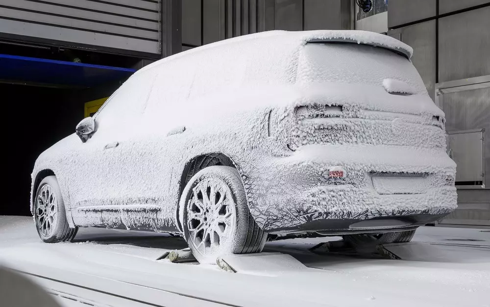 Mercedes-Benz GLB 2026 nhìn từ phía sau Mercedes-Benz GLB 2026 nhìn từ phía sau