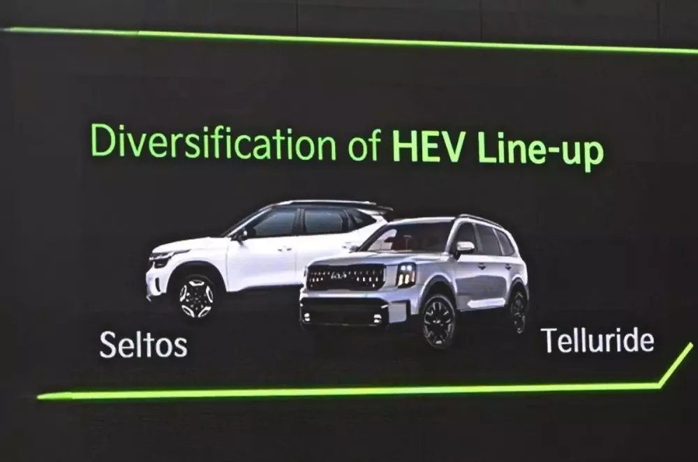 Kia Seltos 2026 sẽ được trang bị động cơ hybrid mới Kia Seltos 2026 sẽ được trang bị động cơ hybrid mới