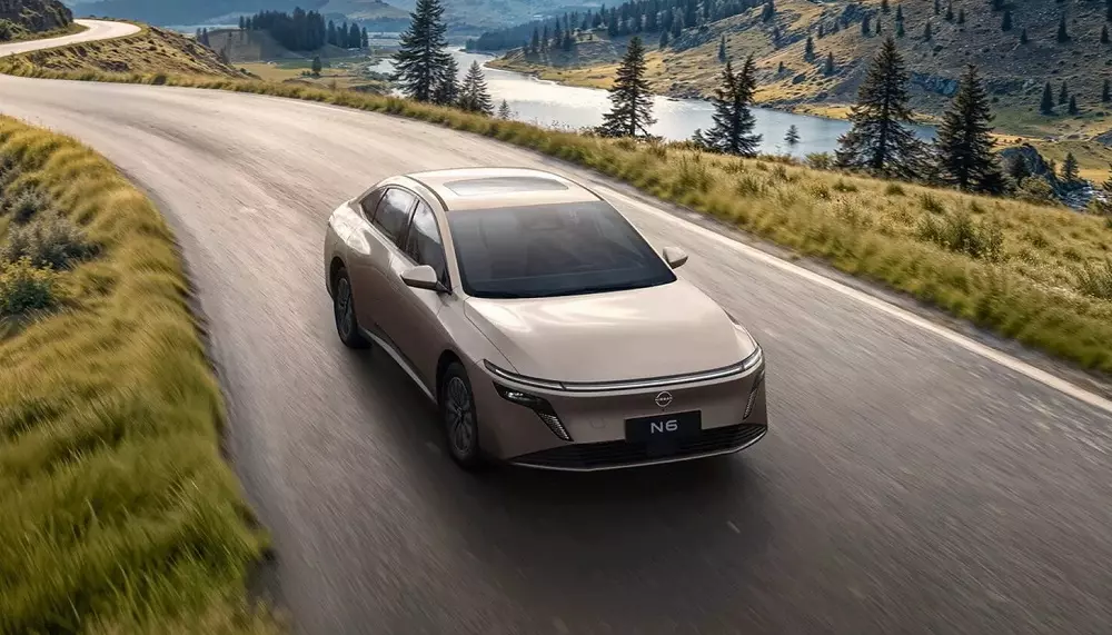 Nissan N6 có thể chạy 180 km mà không tốn xăng. Nissan N6 có thể chạy 180 km mà không tốn xăng.