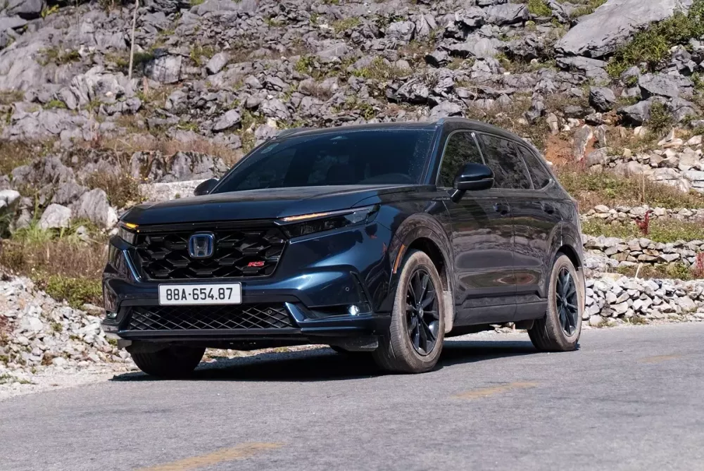 Honda CR-V 2026 rục rịch ra mắt Việt Nam với phiên bản hybrid mới rẻ hơn