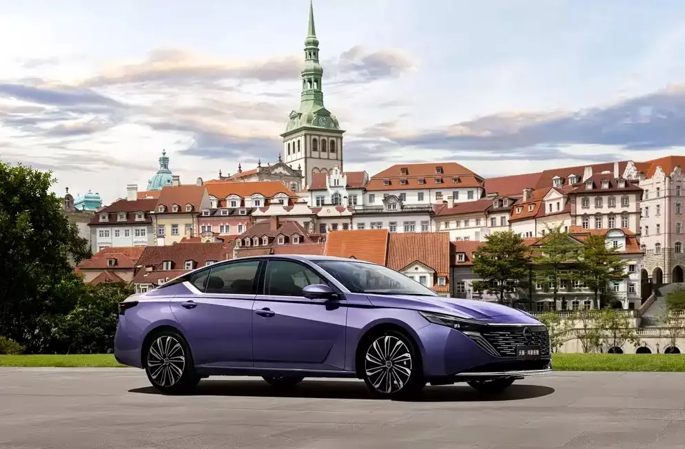 Nissan Teana HarmonyOS Cockpit màu tím mới Nissan Teana HarmonyOS Cockpit màu tím mới