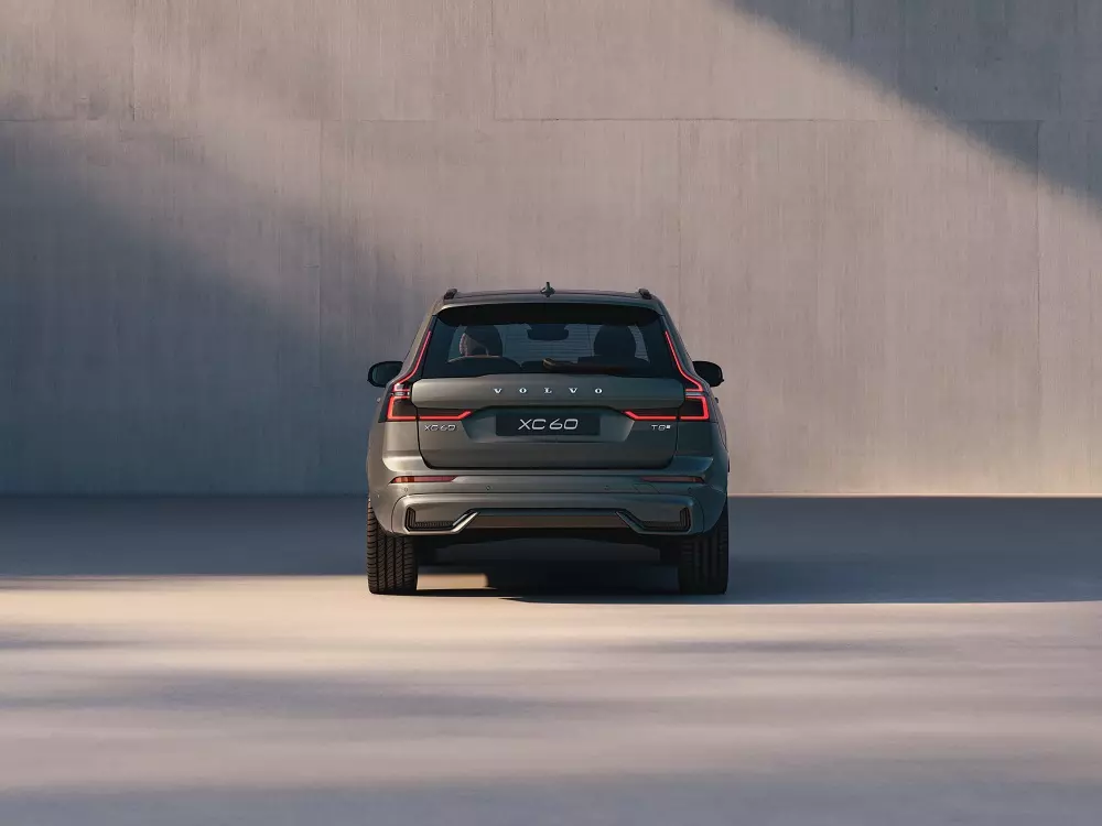 Volvo XC60 tại Việt Nam có 2 tùy chọn động cơ.