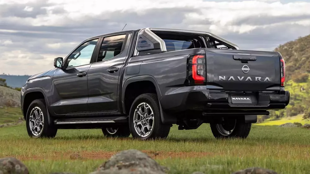 Nissan Navara 2026 dùng động cơ tăng áp kép 2.4L quen thuộc