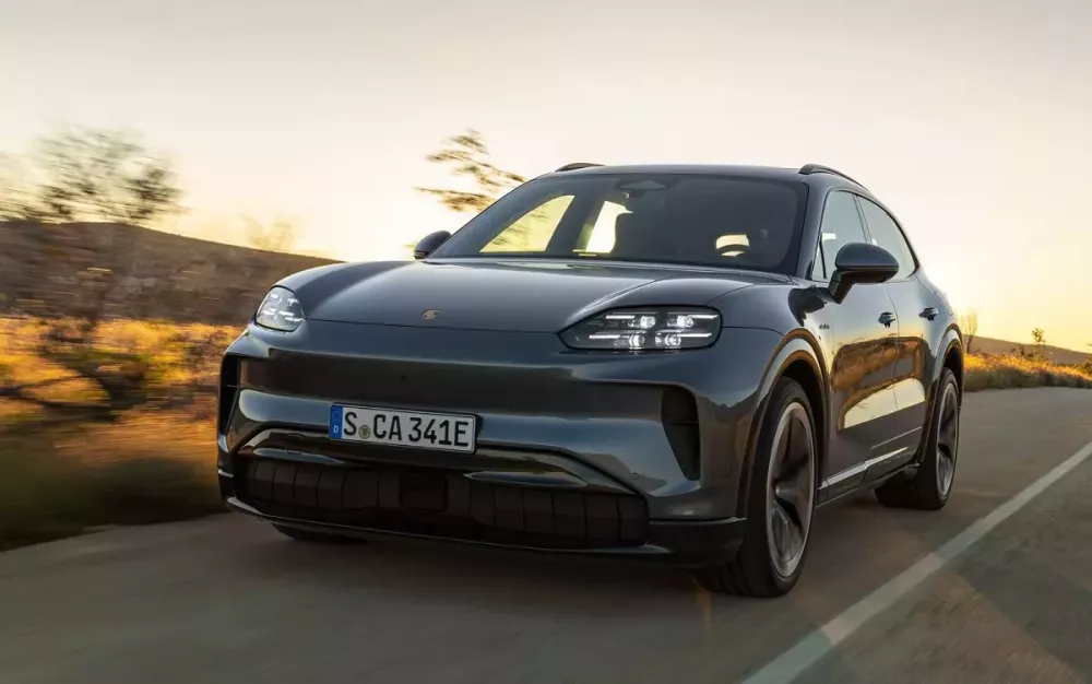 Cayenne Electric chính thức trình làng, trở thành mẫu xe mạnh nhất trong lịch sử Porsche Cayenne Electric chính thức trình làng, trở thành mẫu xe mạnh nhất trong lịch sử Porsche