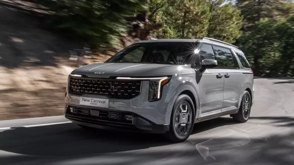 Kia Carnival bản tiết kiệm xăng nhận ưu đãi cao nhất trong năm, lên đến 80 triệu đồng