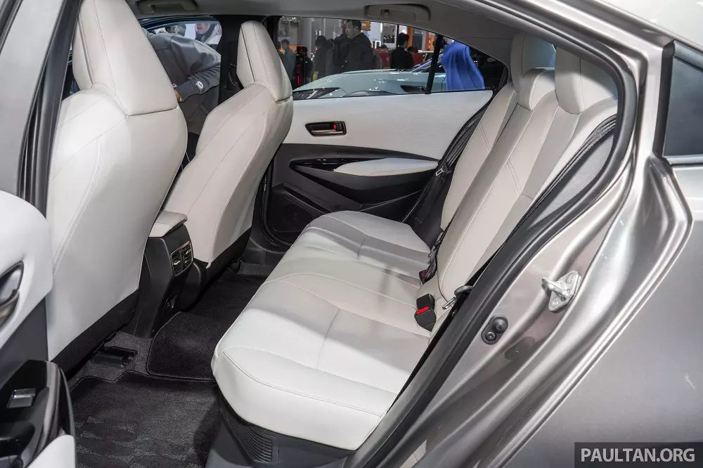Hàng ghế sau của Toyota Corolla 2026 