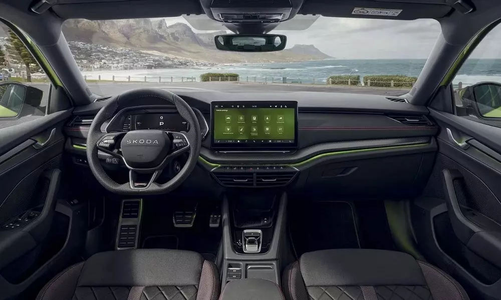 Skoda Octavia RS có nhiều trang bị tiện nghi hiện đại