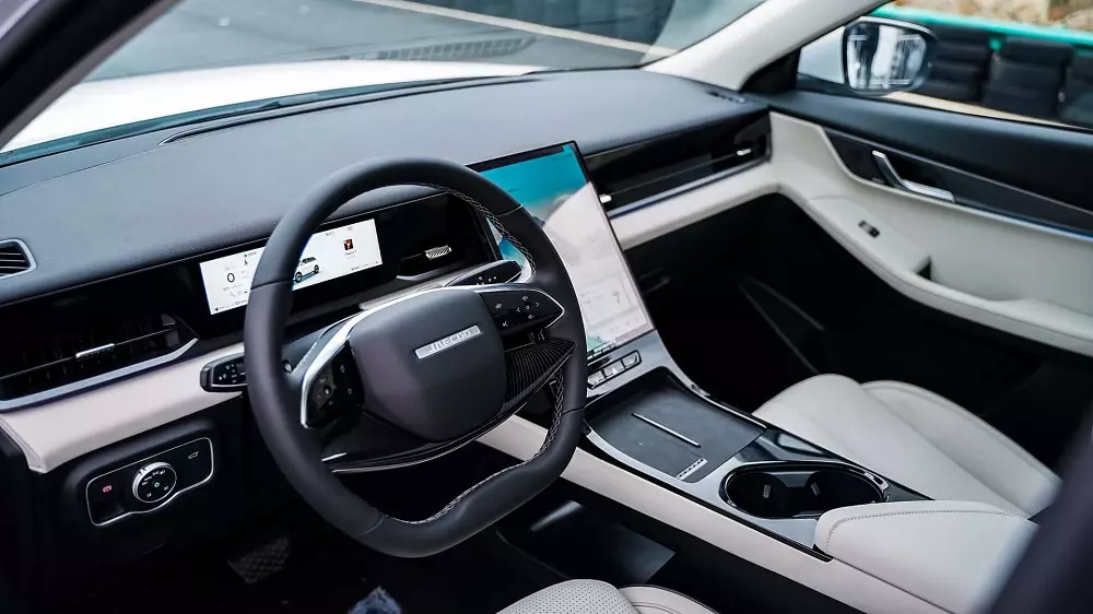 Khoang lái của Jaecoo J5 