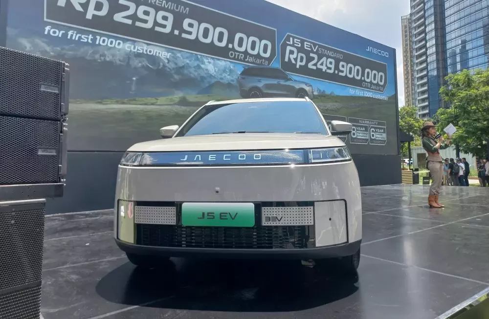 Jaecoo J5 EV mới ra mắt tại Indonesia
