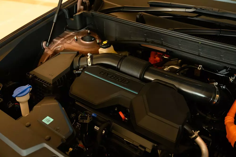 Hyundai Santa Fe Hybrid dùng động cơ chỉ tiêu thụ trung bình chưa đến 6 lít/100 km