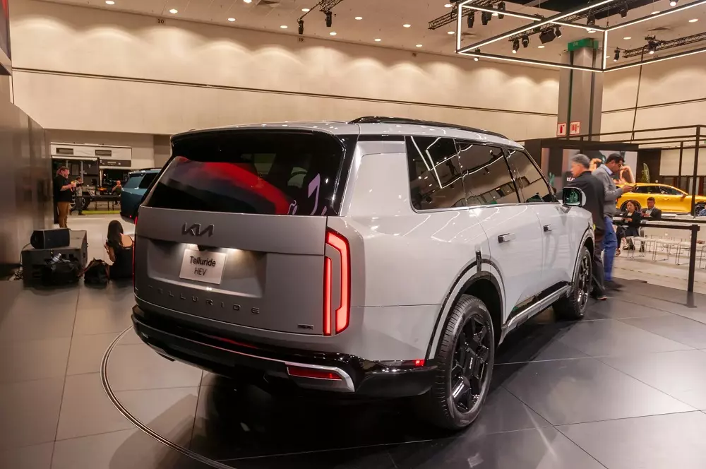 Kia Telluride 2026 sở hữu thiết kế chịu ảnh hưởng của Range Rover