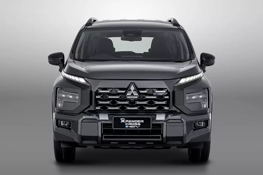 Mitsubishi Xpander HEV và Xpander Cross HEV 2026 đã có các tính năng an toàn chủ động ADAS