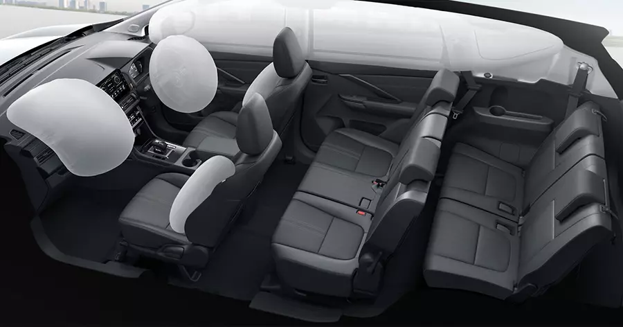 Mitsubishi Xpander HEV và Xpander Cross HEV 2026 sở hữu 6 túi khí