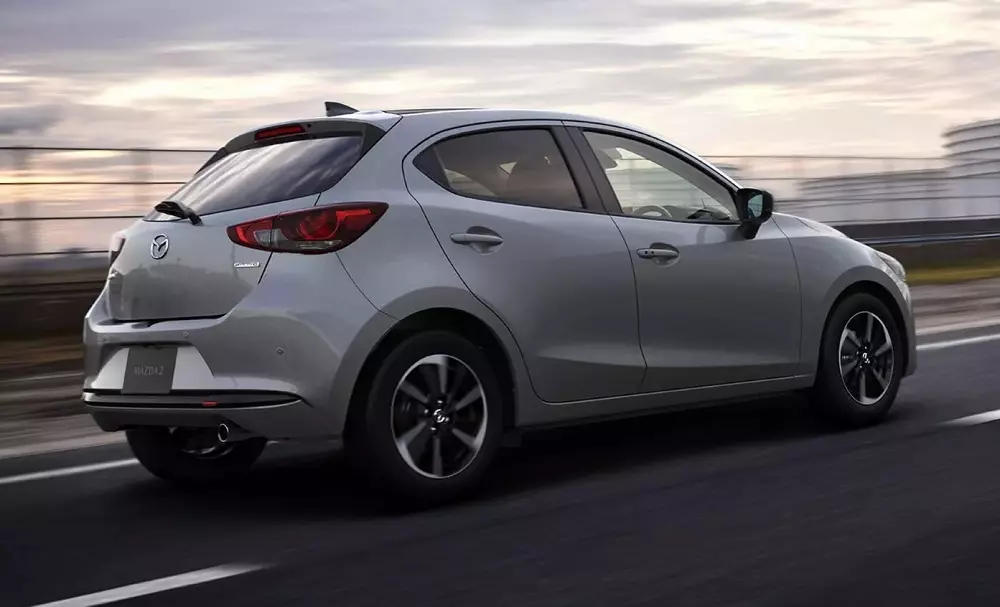 Mazda2 2026 tại Nhật Bản vẫn dùng động cơ cũ