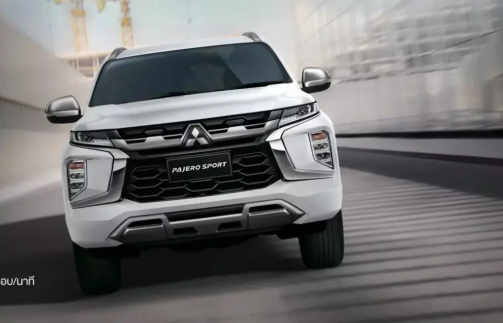 Mitsubishi Pajero Sport GT bị cắt các tính năng an toàn chủ động ADAS